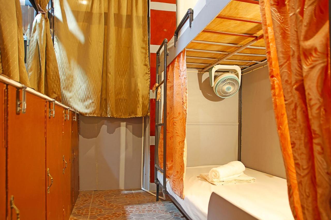 Mario'S Travellers Inn Корон Екстер'єр фото