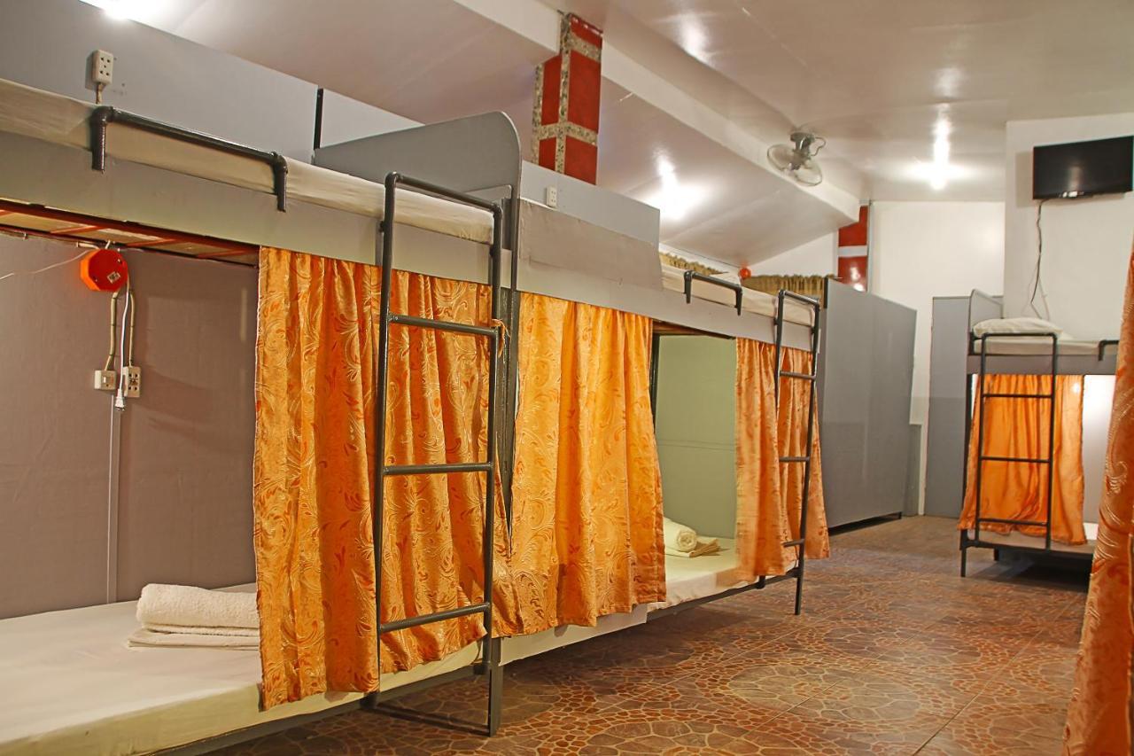 Mario'S Travellers Inn Корон Екстер'єр фото