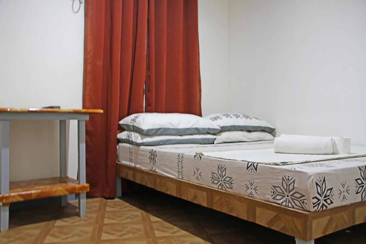 Mario'S Travellers Inn Корон Екстер'єр фото
