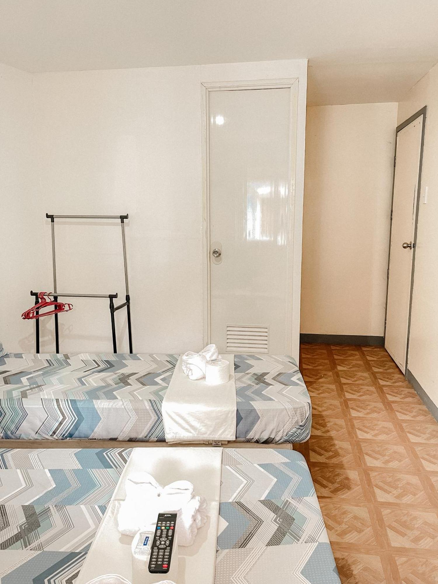 Mario'S Travellers Inn Корон Екстер'єр фото