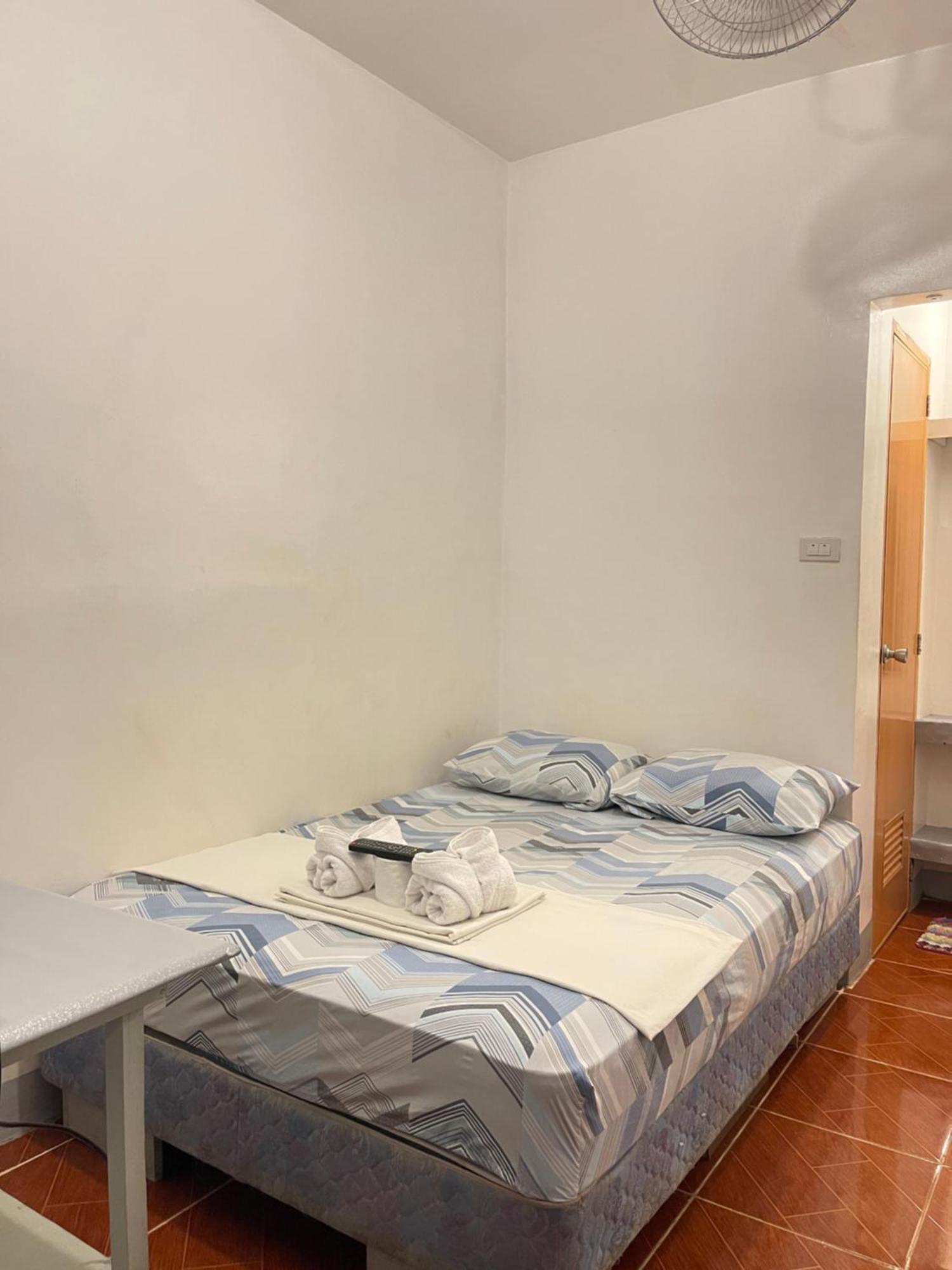 Mario'S Travellers Inn Корон Екстер'єр фото